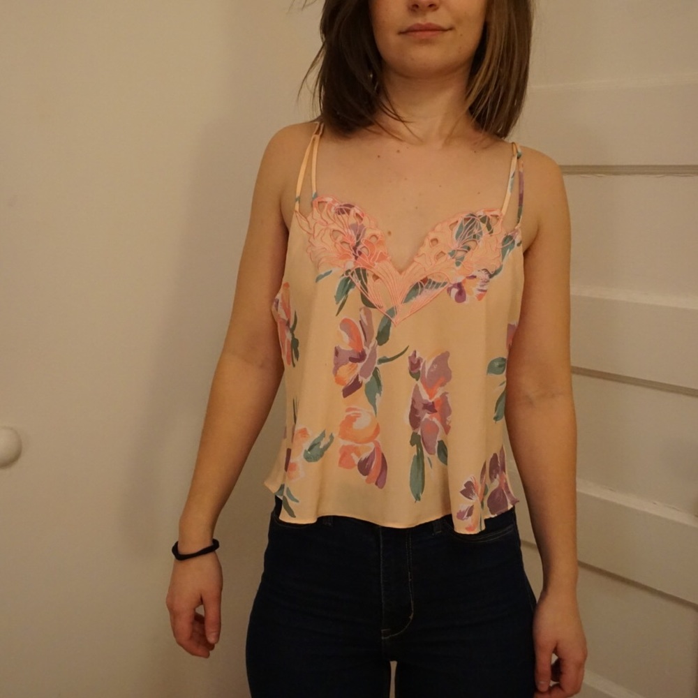 Flowery Victoria’s Secret Intimate Top 🌸